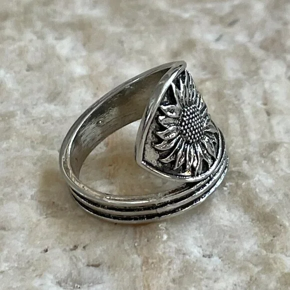 Boho Floral Daisy or Sunflower Spoon Ring #764 - Picture 7 of 10